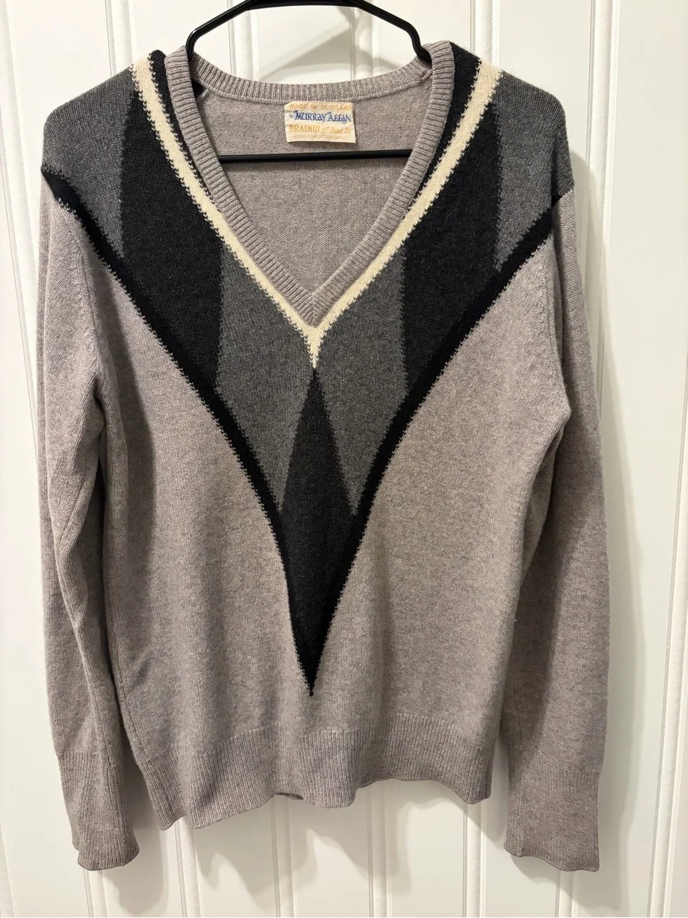 Vintage Scottish Cashmere Geometric V Neck Sweater Gray Black Made in Scotland